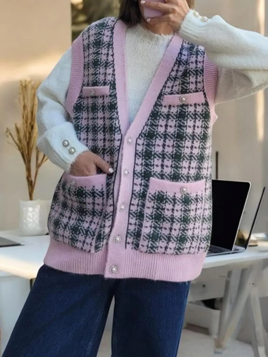 KEOMUD Women's Sweater Vest Oversized Sleeveless Cardigan Casual Loose Button Down Plaid Knit Vest Tops with Pockets