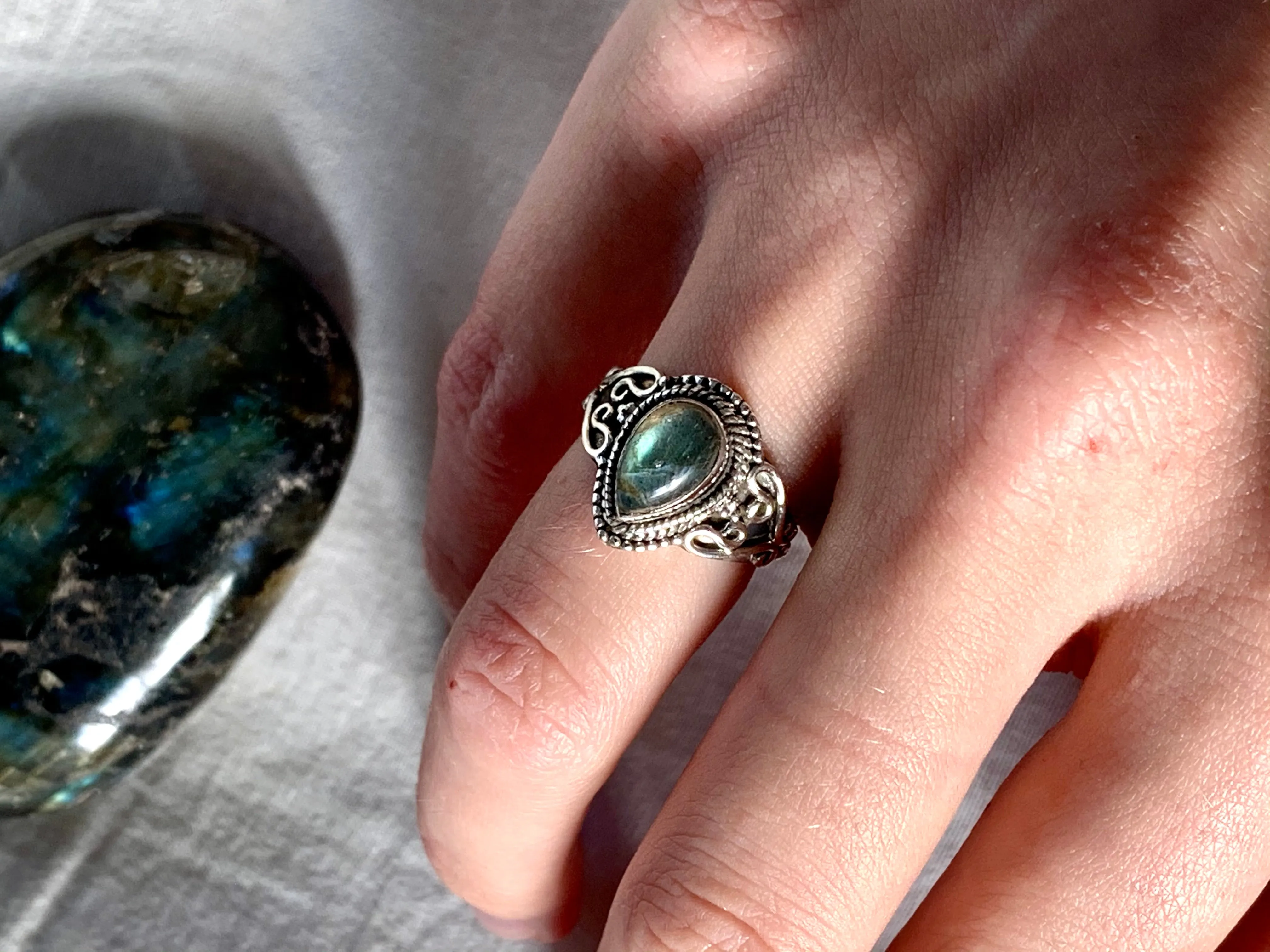 Labradorite Morgana Ring
