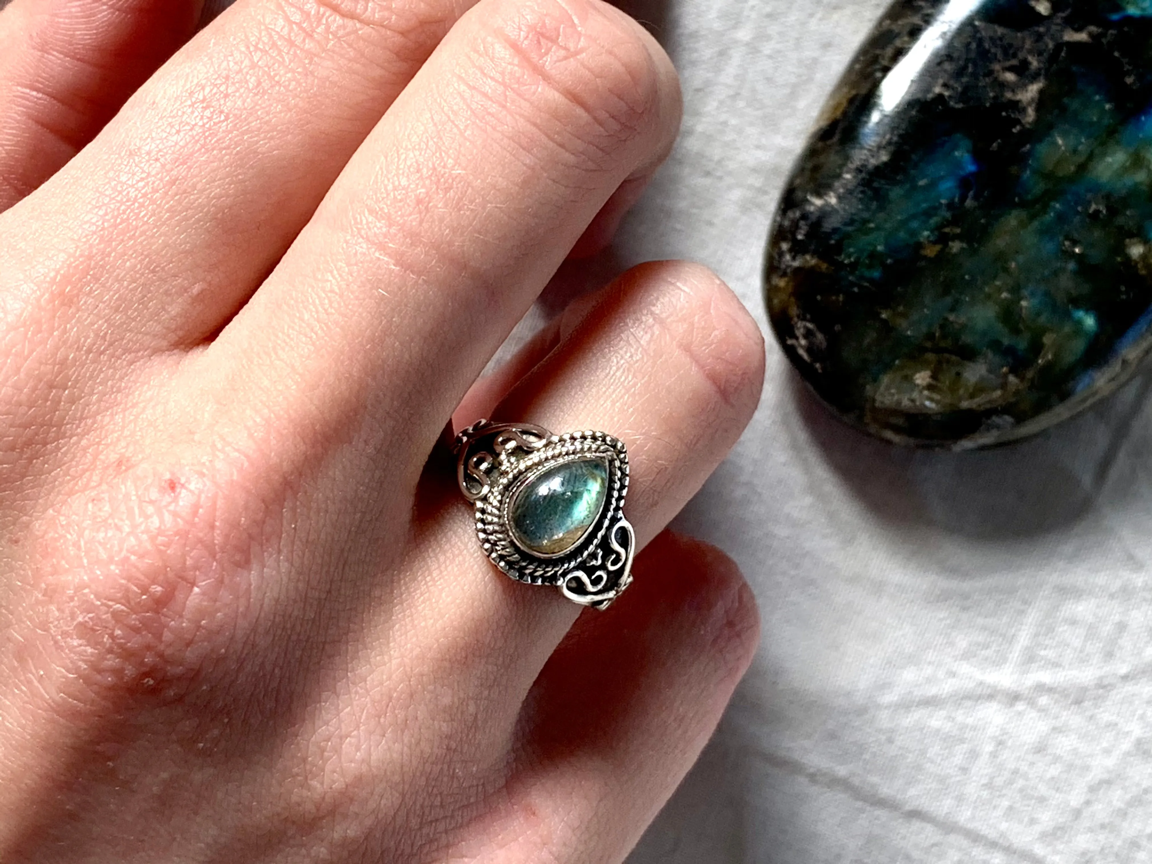 Labradorite Morgana Ring
