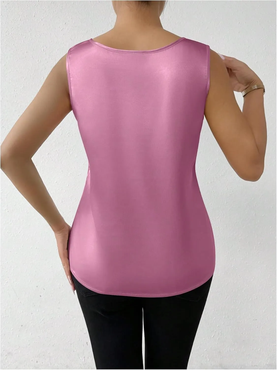 SweatyRocks Women's Satin Contrast Lace Crew Neck Sleeveless Blouse Appliques Summer Tank Tops