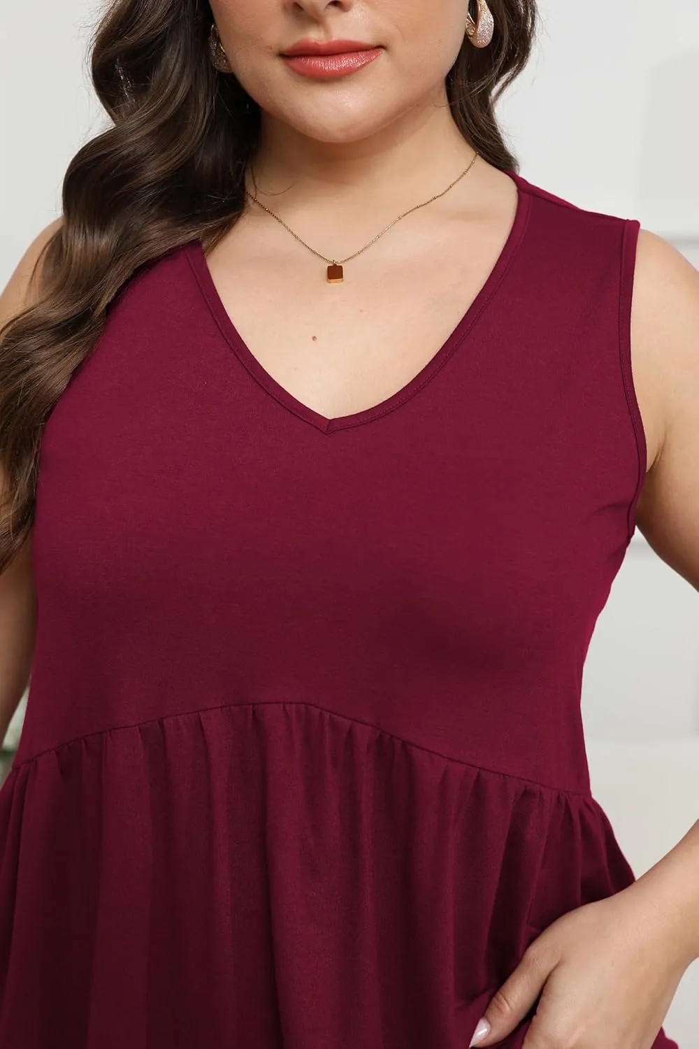 Women's Plus Size Tank Tops 2025 Sleeveless Pleated V Neck Blouse Casual Loose Fit Summer Tops for Curvy Women